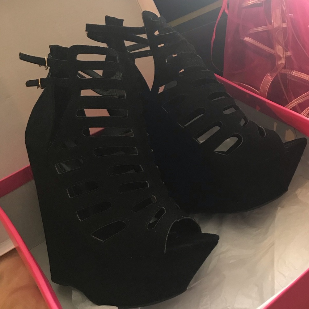 Gladiator Wedges